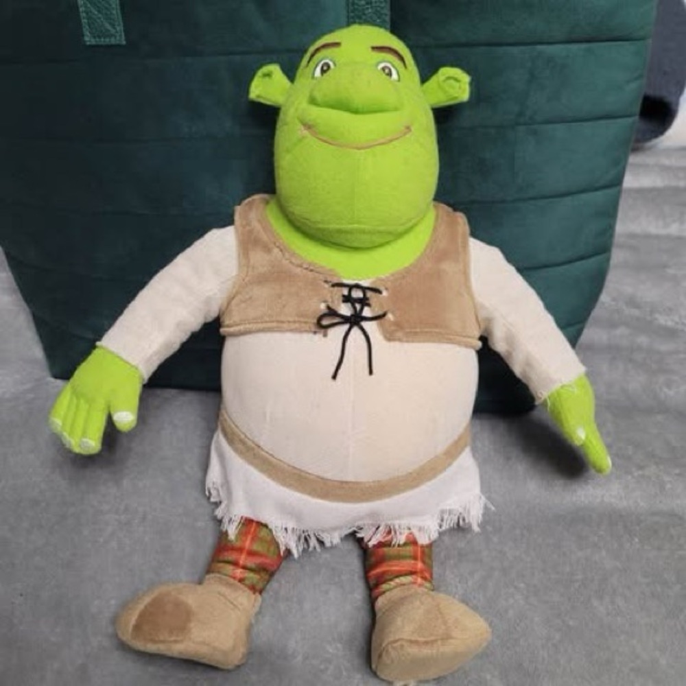 Universal Studios 16" Shrek Plush Toy